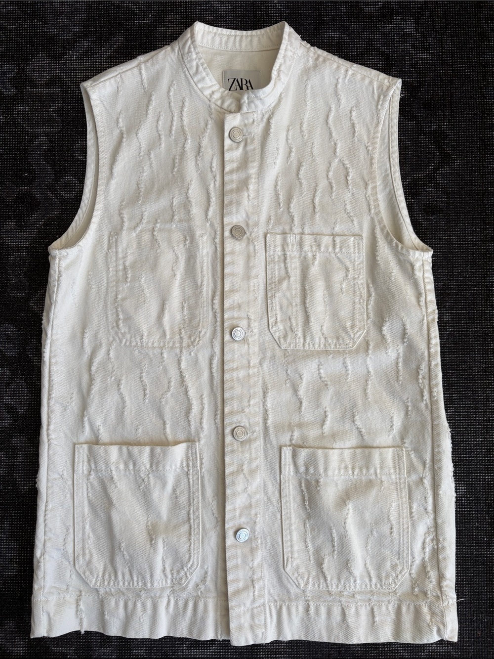 Zara Off-White Textured Sleeveless Button-Front Denim Vest